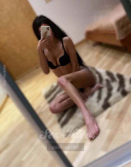 Проститутка Киева Дина, интим услуга