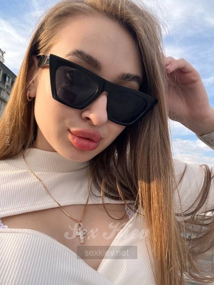 Проститутка Киева Эмилия, интим услуга 