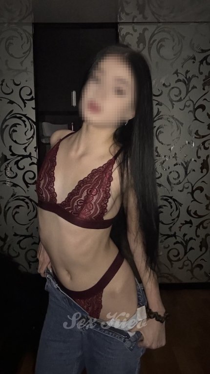Проститутка Киева Марина, с 1 размером сисек - большое фото